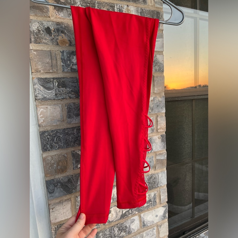 Ruby Red Incredible Essential Leggings - NWT
